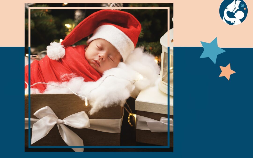 Bebê dormindo com chapéu de Papai Noel